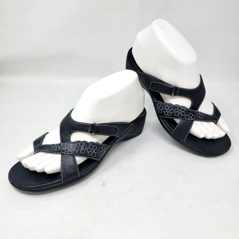 Clarks Women's 7M Slides Sandals Black Floral Embroidered Leather Slip On shoes